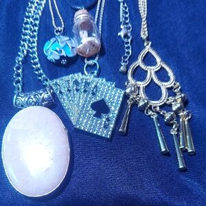 Elegant Necklace Set with Pendants